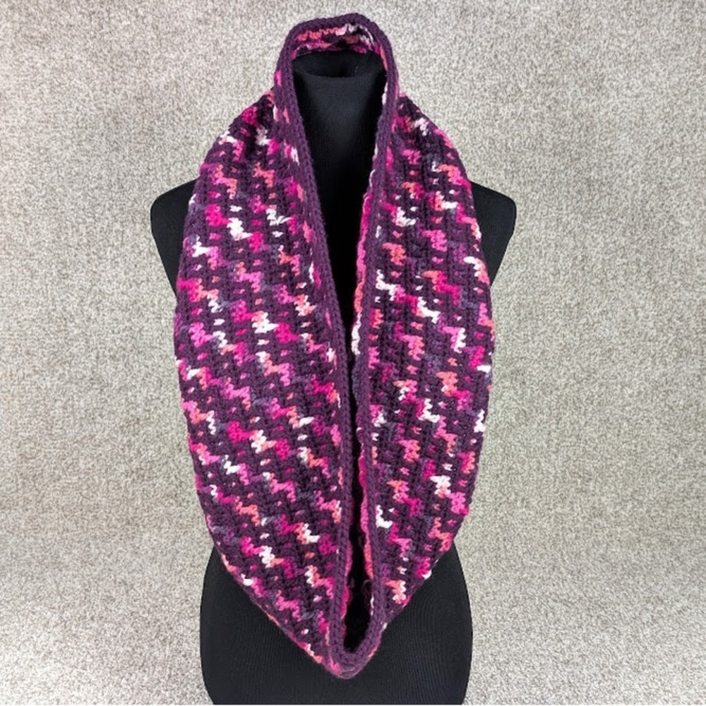 Handmade Infinity Scarf Plum Pink White Zigzag Pattern Crochet Knit Loop
